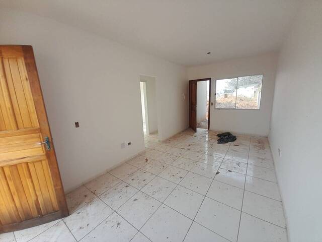 #1832 - Casa para Venda em São José dos Pinhais - PR - 3