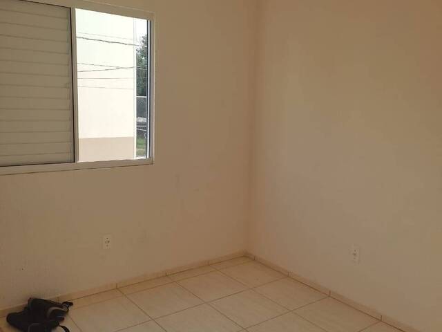 #A005_25 - Apartamento para Venda em Campo Largo - PR - 2